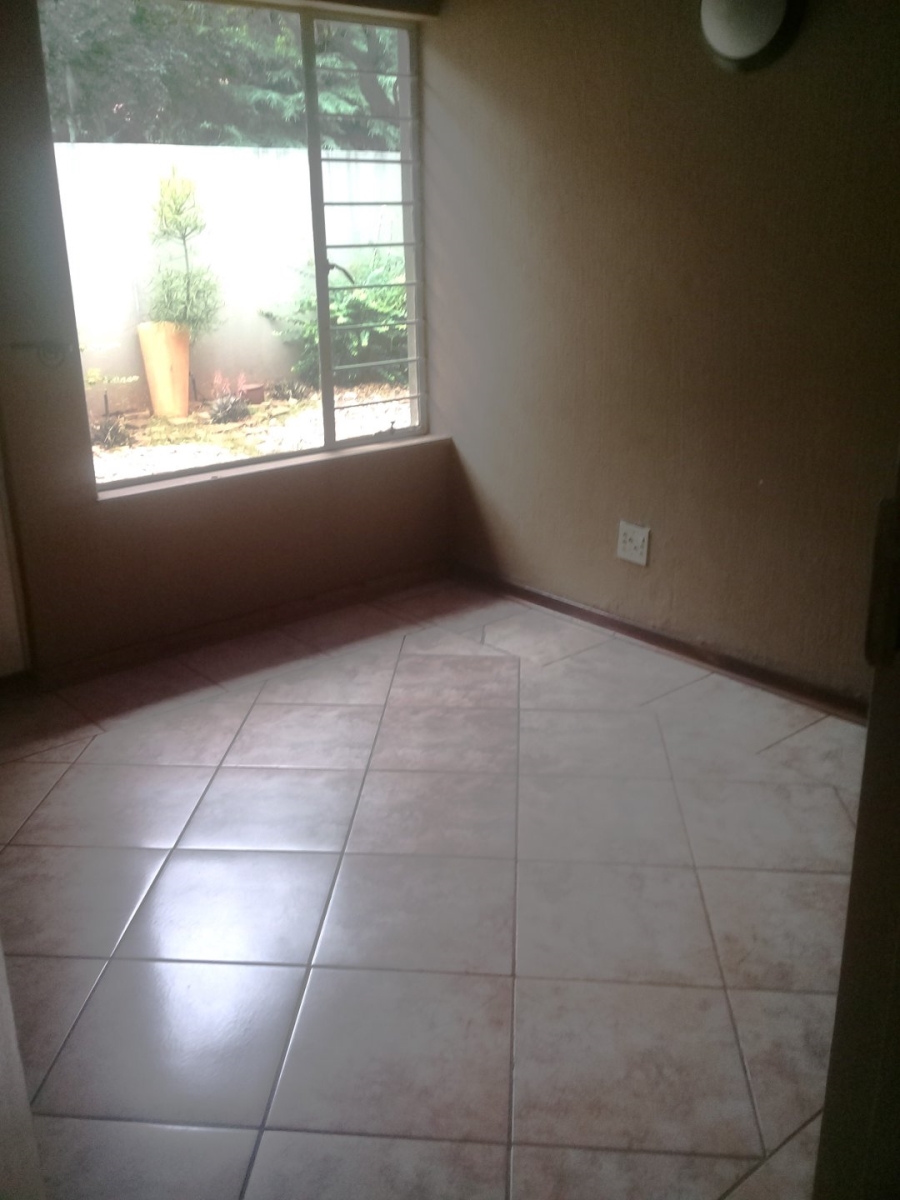 To Let 3 Bedroom Property for Rent in Schoemansville North West